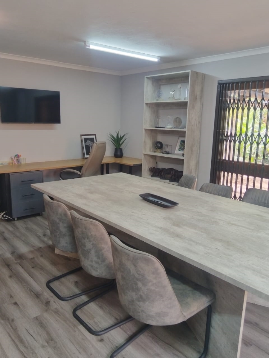 5 Bedroom Property for Sale in Schoemansville North West